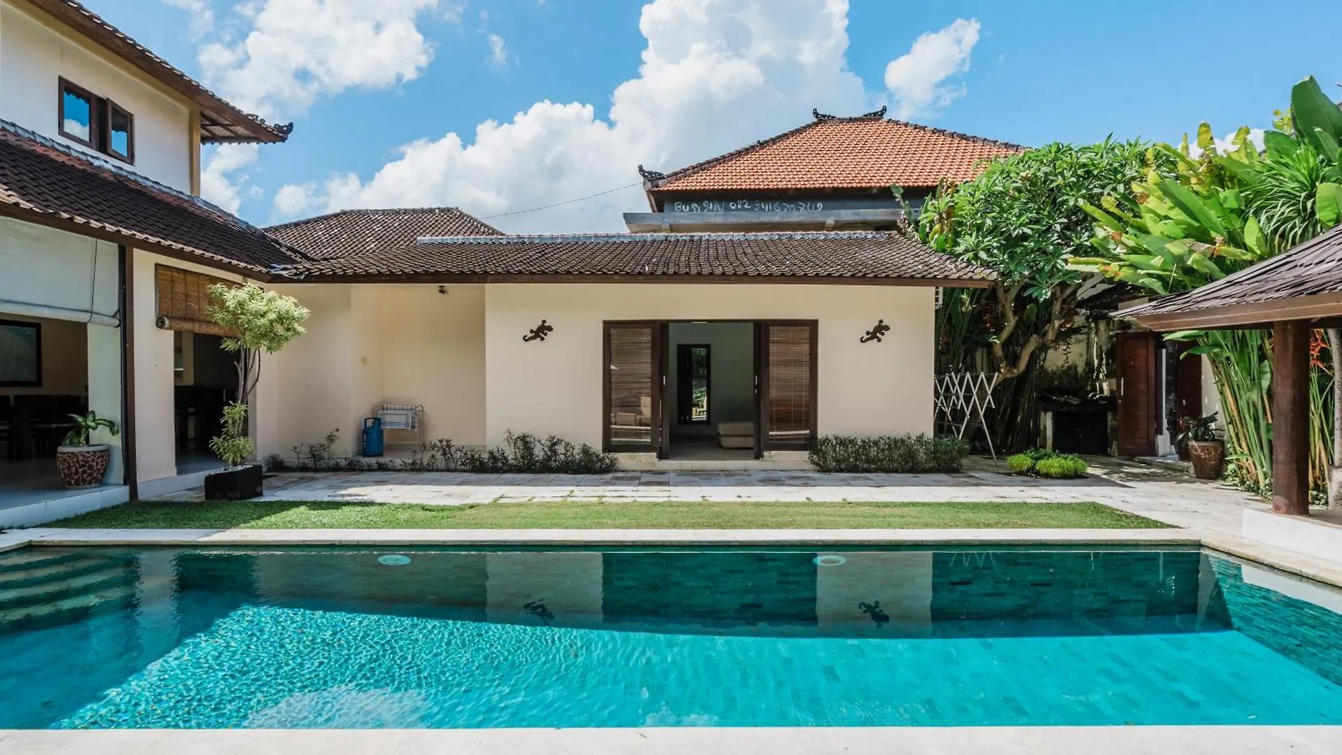 Villa Vista 1 Seminyak